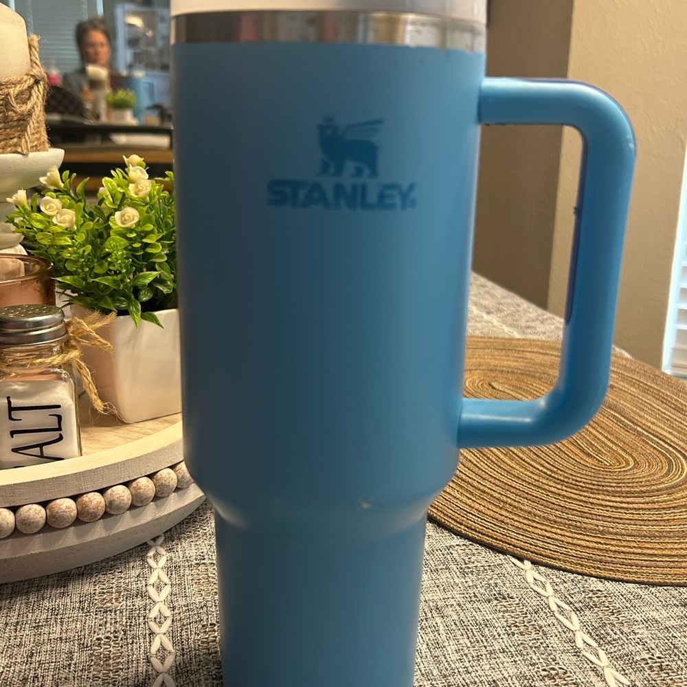 Stanley Sky Blue Travel Mug with Handle